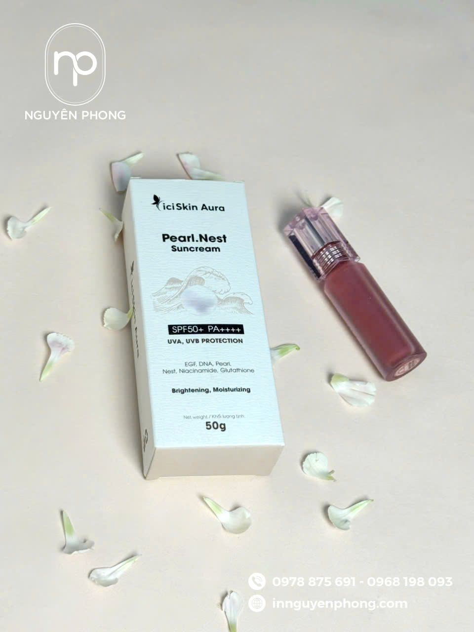 Mẫu hộp ivory đựng mỹ phẩm đơn giản 